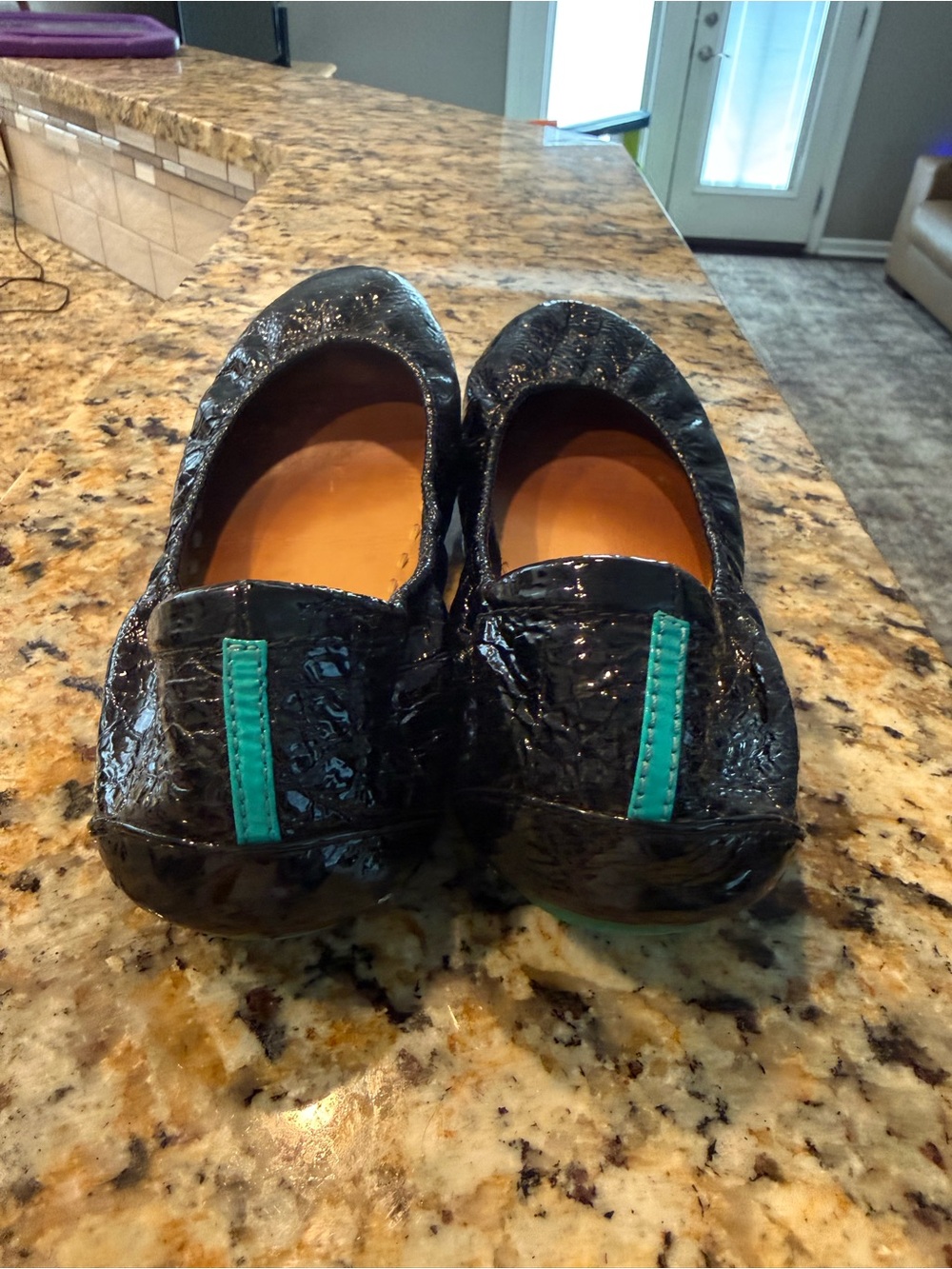 Tieks Obsidian Black Patent Leather Size 9 - Picture 4 of 5